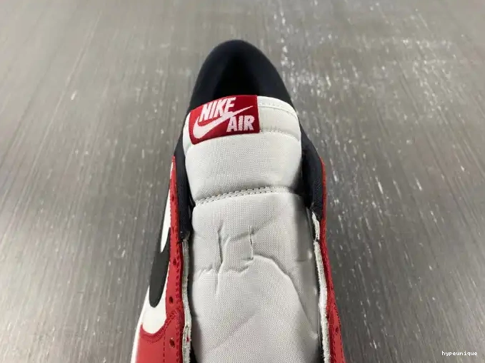 HYPE Chicago Retro Jordan Air Low 705329-600 1 0611
